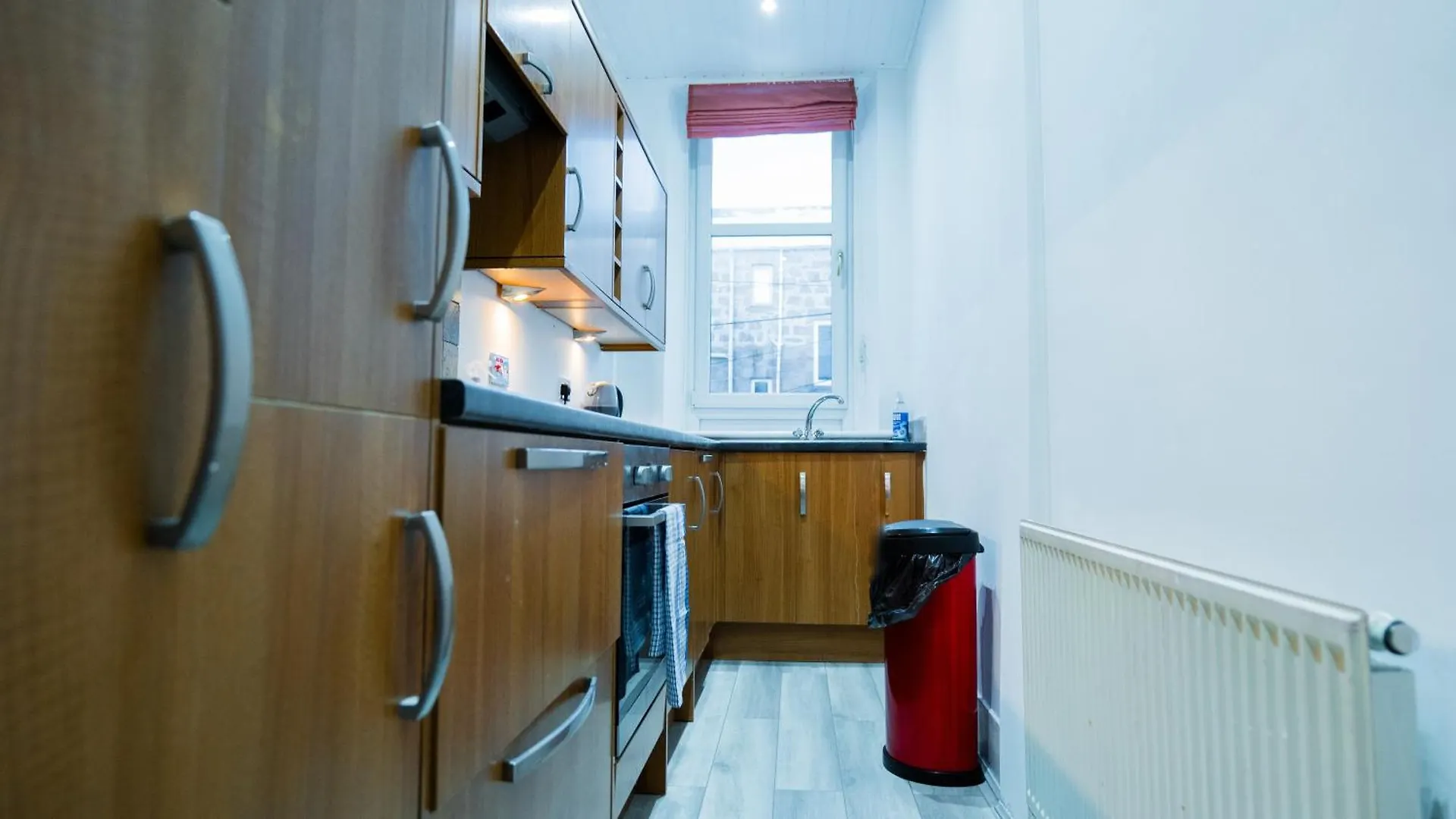 Apartment Luxurious Entire 2 Bedroom Flat City Centre Loction Free Parking And Free Fast Internet Connection Aberdeen Großbritannien
